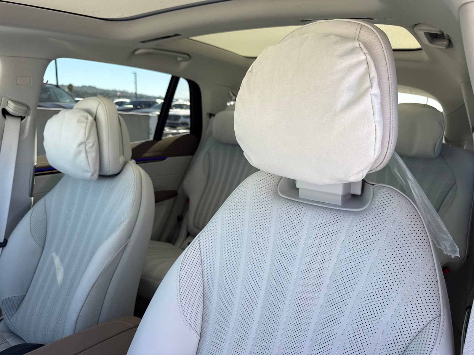 New 2026 Mercedes-Benz EQS 400 4MATIC SUV image 20