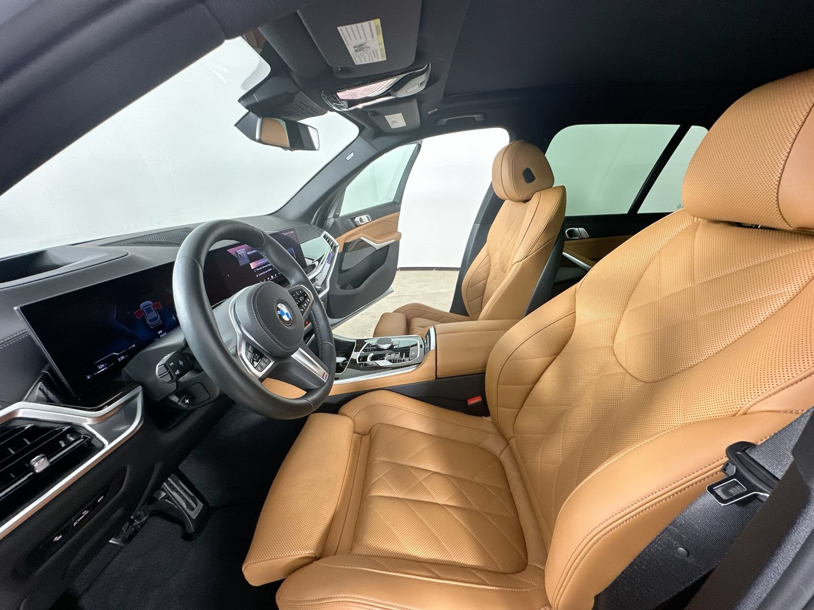 Used 2026 BMW X5 xDrive40i w/ M Sport Package AWD/4WD image 34