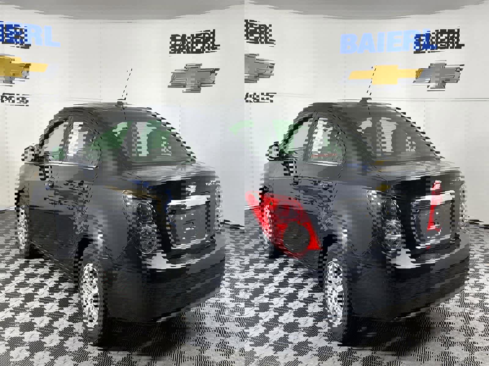 Used 2015 Chevrolet Sonic LT image 3