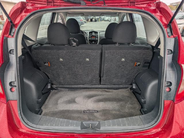 Used 2015 Nissan Versa Note SV FWD image 13