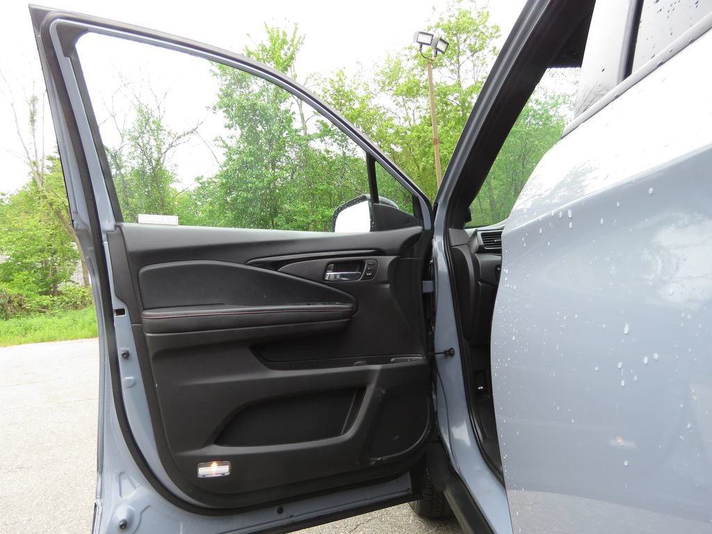 Used 2022 Honda Pilot Black Edition image 9