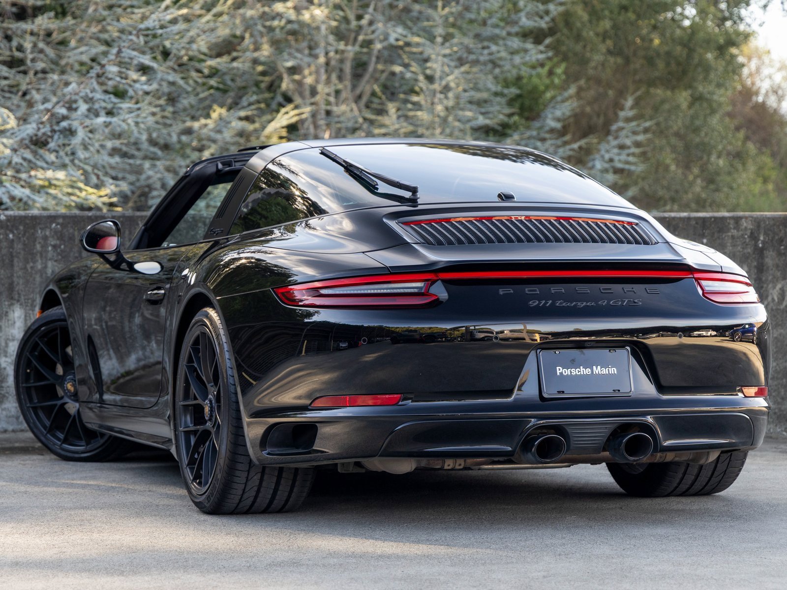 Certified 2018 Porsche 911 Targa 4 GTS image 3