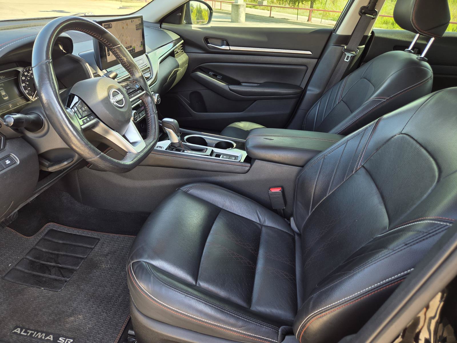 Used 2024 Nissan Altima 2.0 SR FWD image 27