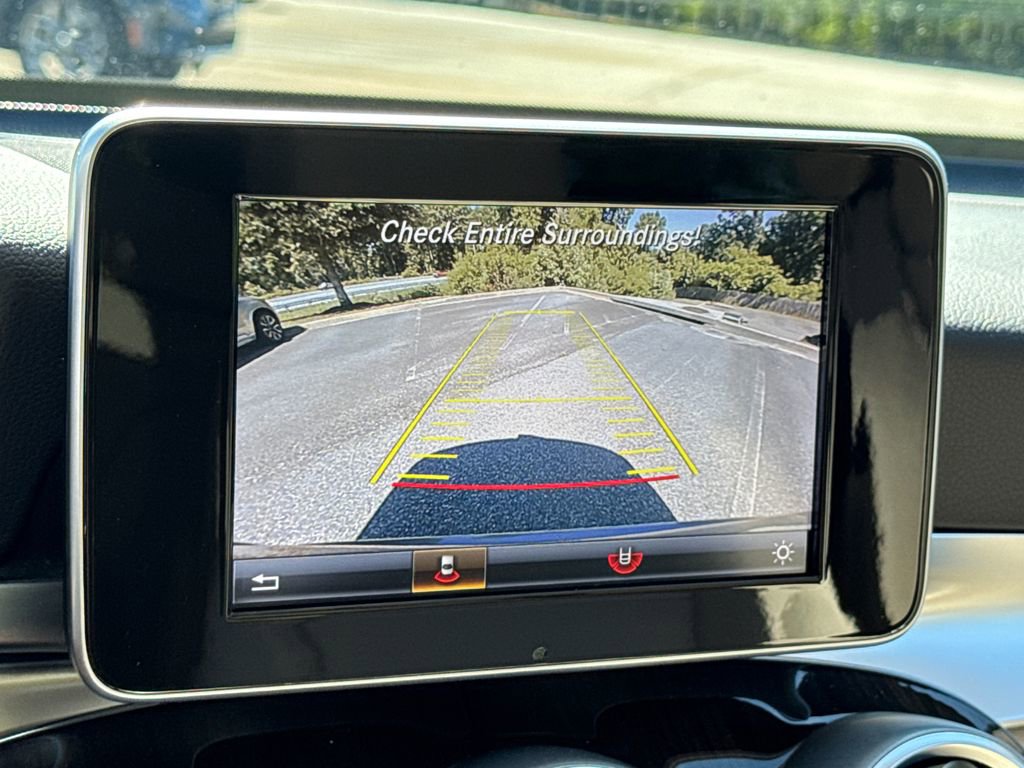 Used 2018 Mercedes-Benz GLC 300 image 32