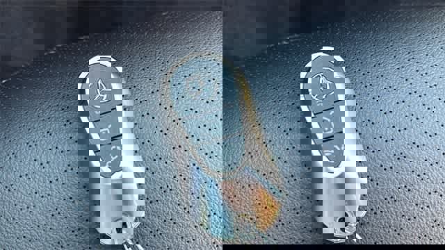 Certified 2025 Mercedes-Benz GLC 300 4MATIC image 38