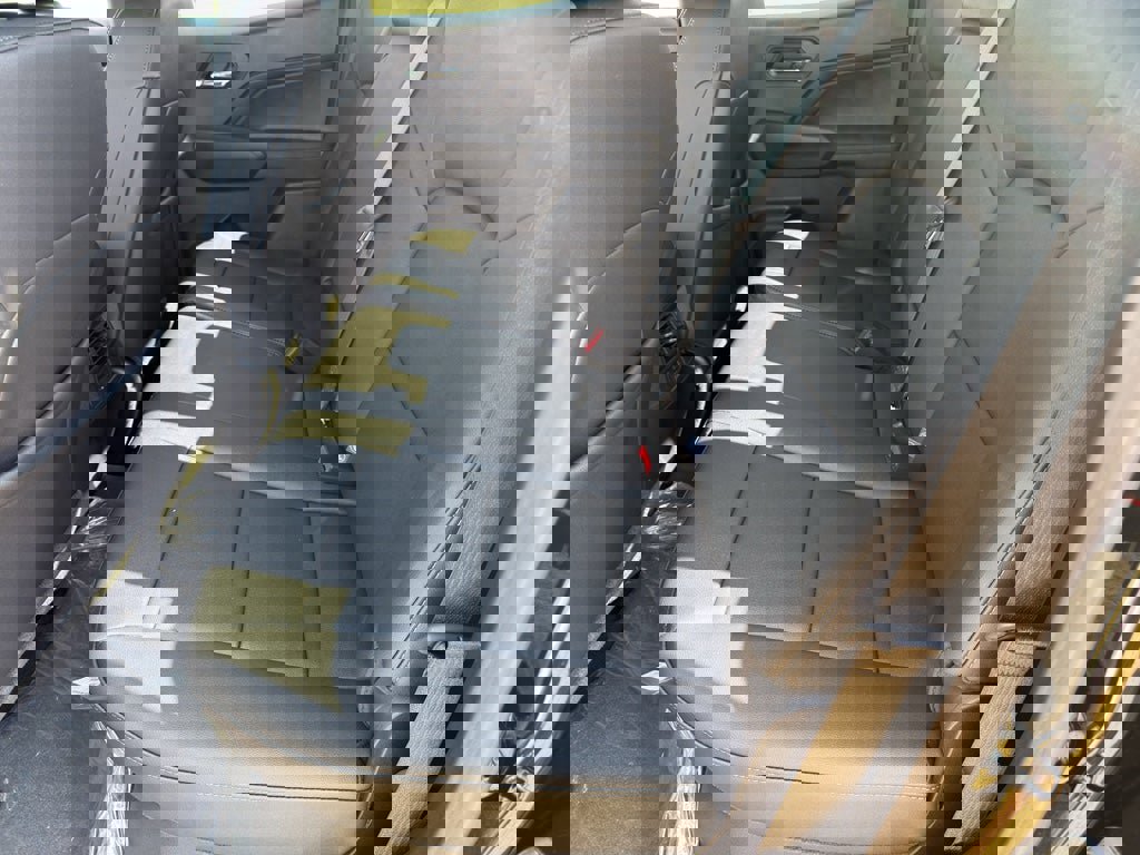 New 2026 GMC Canyon Elevation w/ Convenience Package image 24