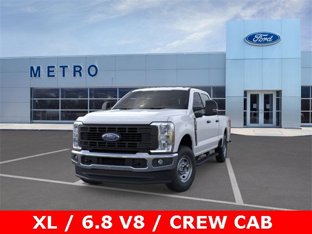 New 2026 Ford F250 XL w/ XL Chrome Package image 3
