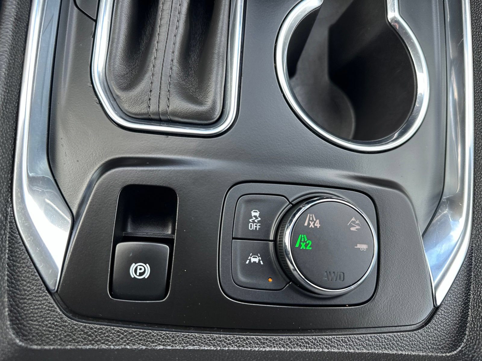 Used 2018 Chevrolet Traverse Premier AWD/4WD image 68