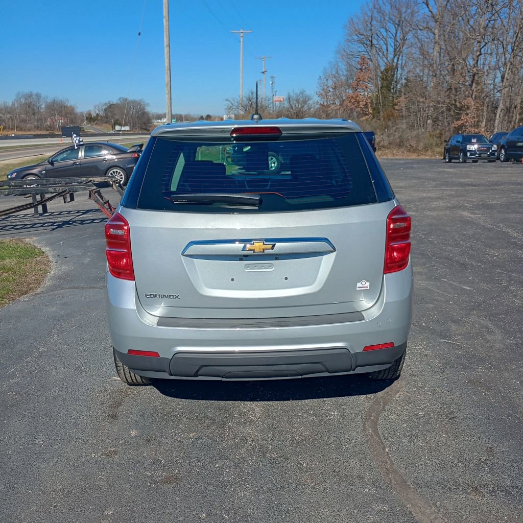 Used 2017 Chevrolet Equinox LS image 4