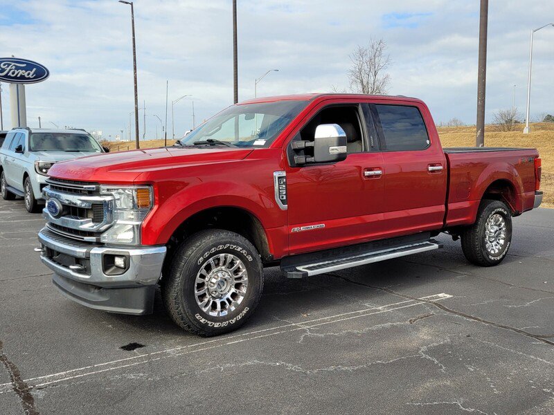 Used 2022 Ford F250 XLT w/ XLT Premium Package image 3