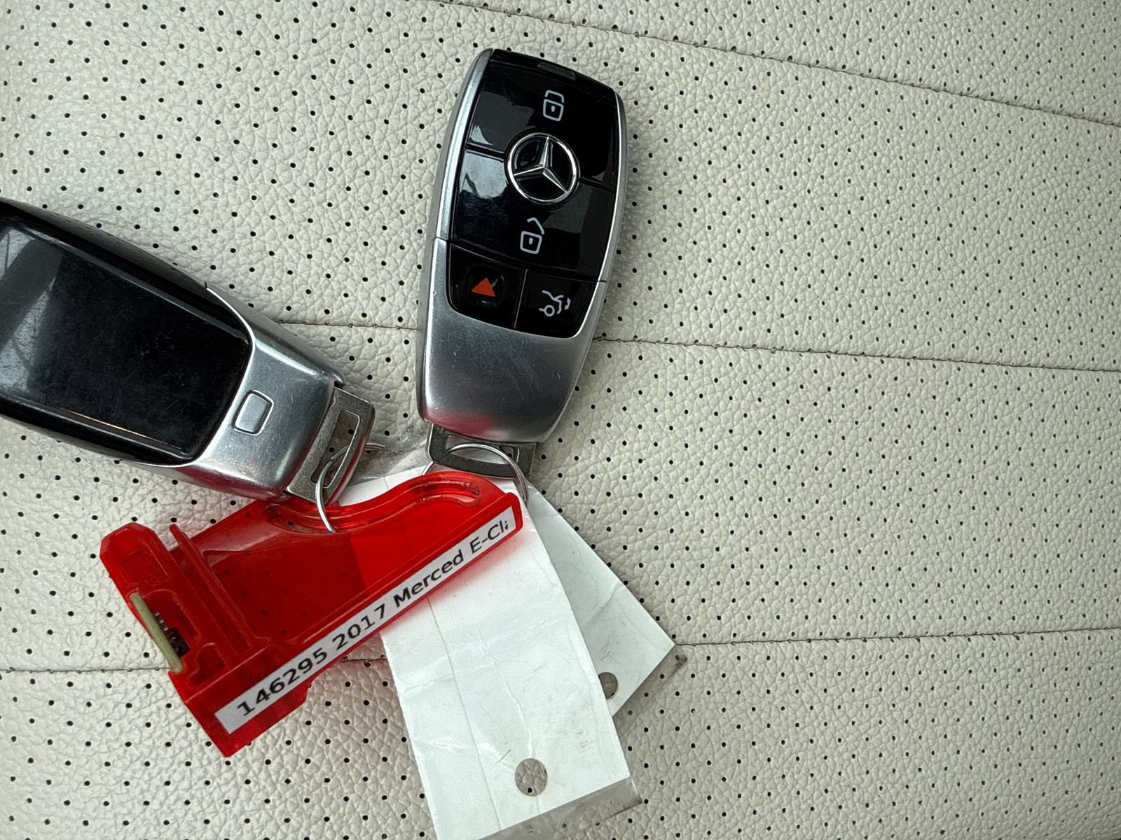Used 2017 Mercedes-Benz E 300 4MATIC image 55