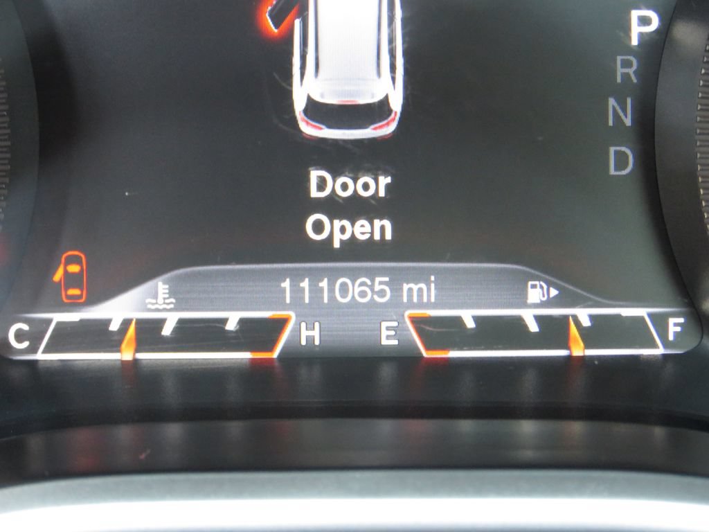 Used 2016 Jeep Cherokee Trailhawk w/ Comfort/Convenience Group AWD/4WD image 21
