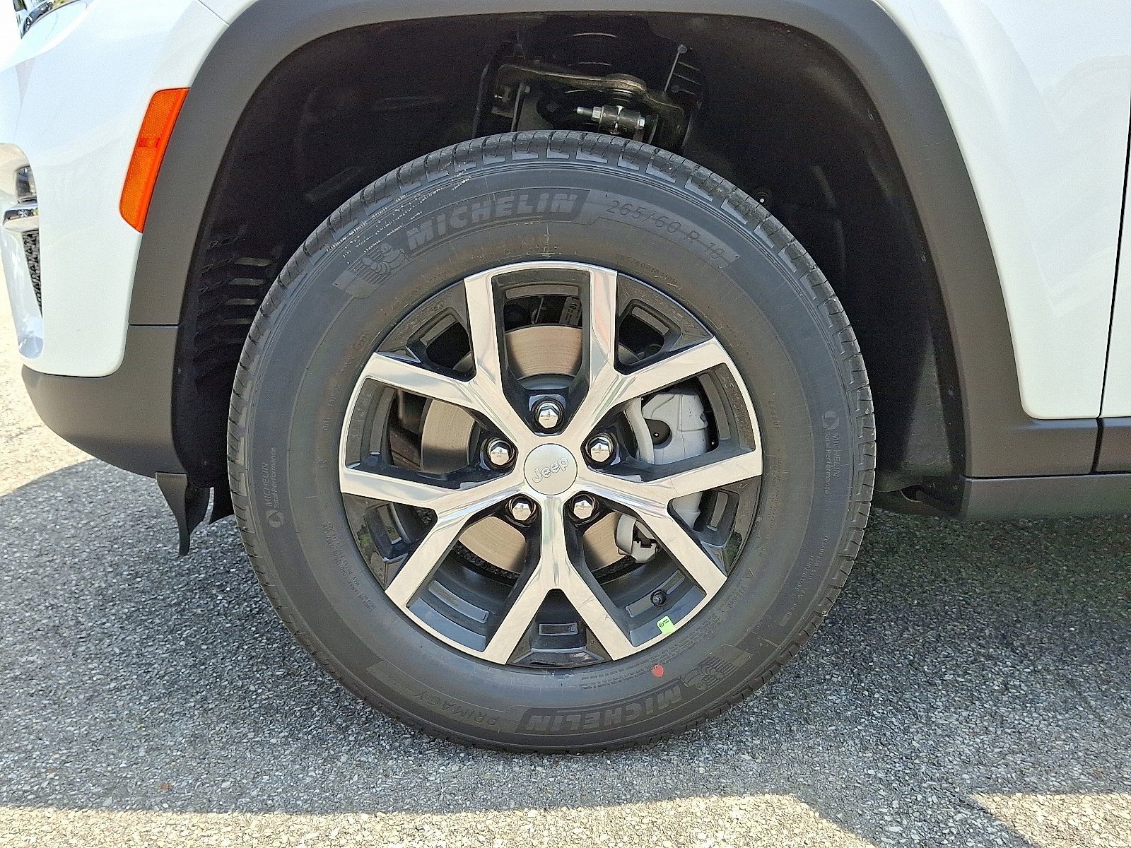 New 2025 Jeep Grand Cherokee Limited image 4