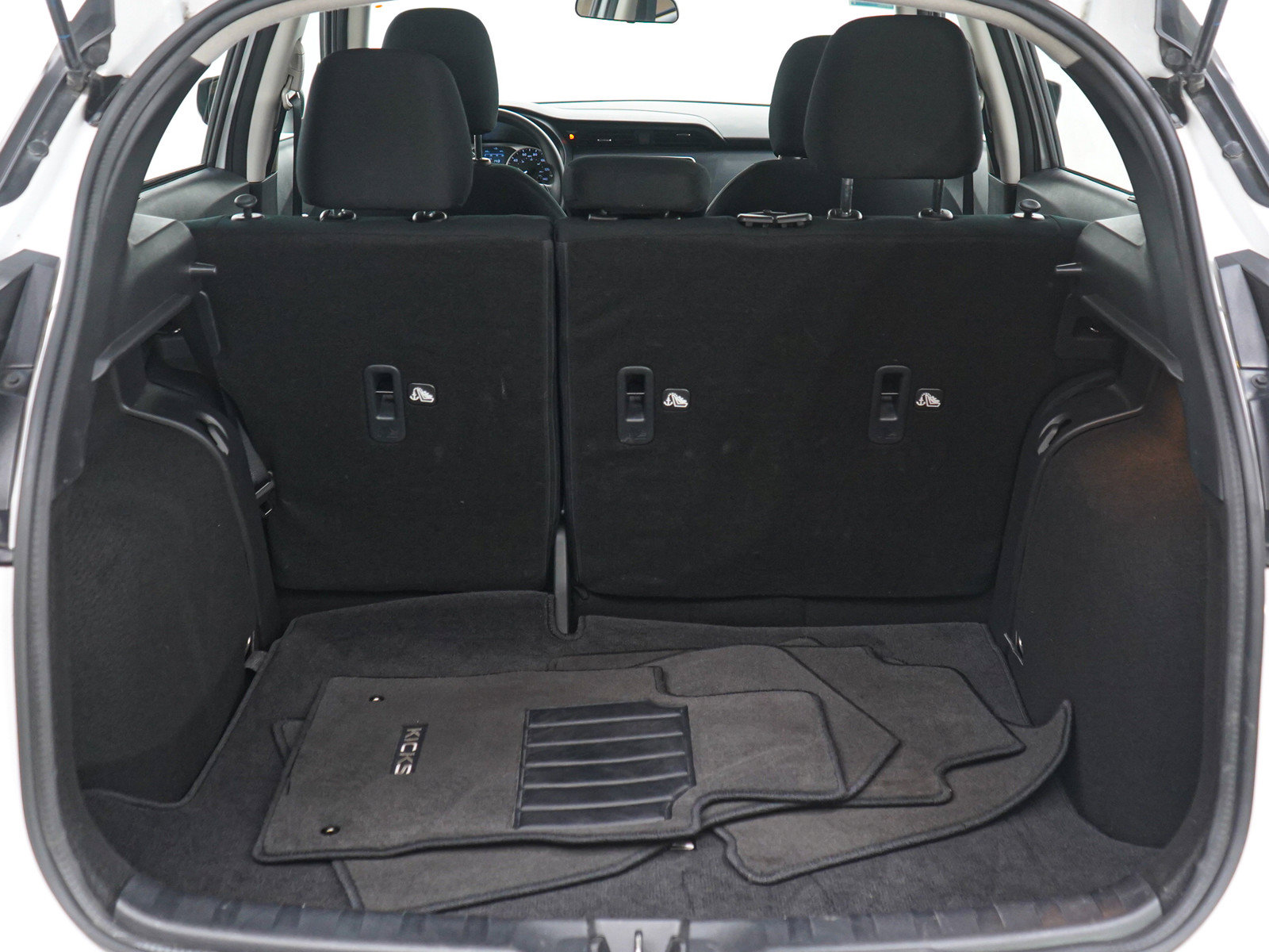 Used 2024 Nissan Kicks S FWD image 16