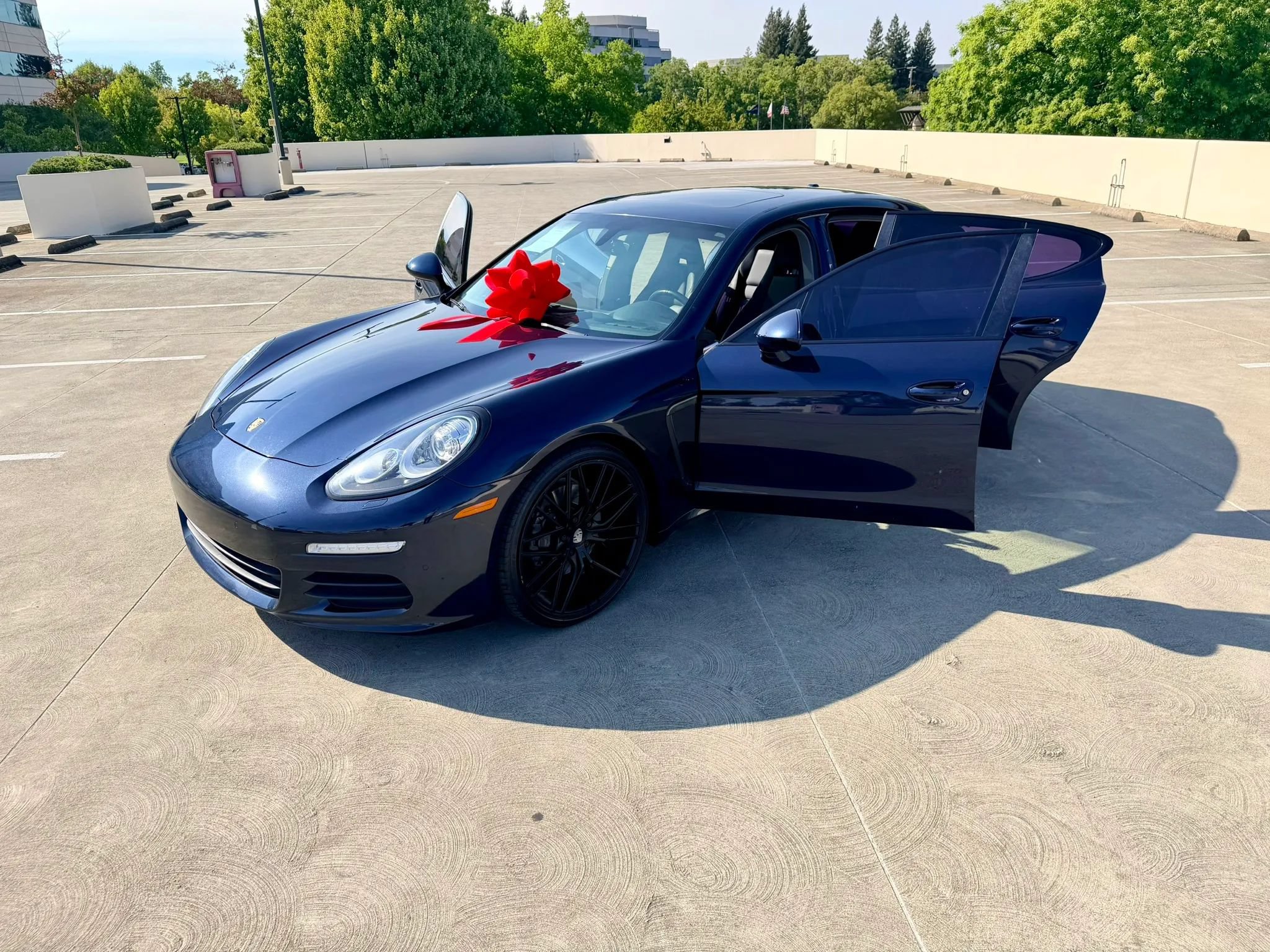Used 2016 Porsche Panamera Edition RWD image 46