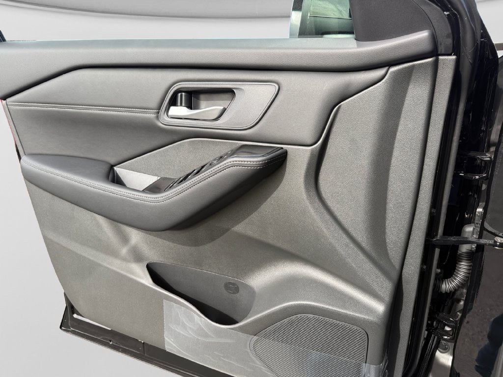New 2027 Nissan Rogue Dark Armor AWD/4WD image 26