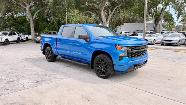 Used 2025 Chevrolet Silverado 1500 Custom w/ Turbomax Blackout Package RWD image 12