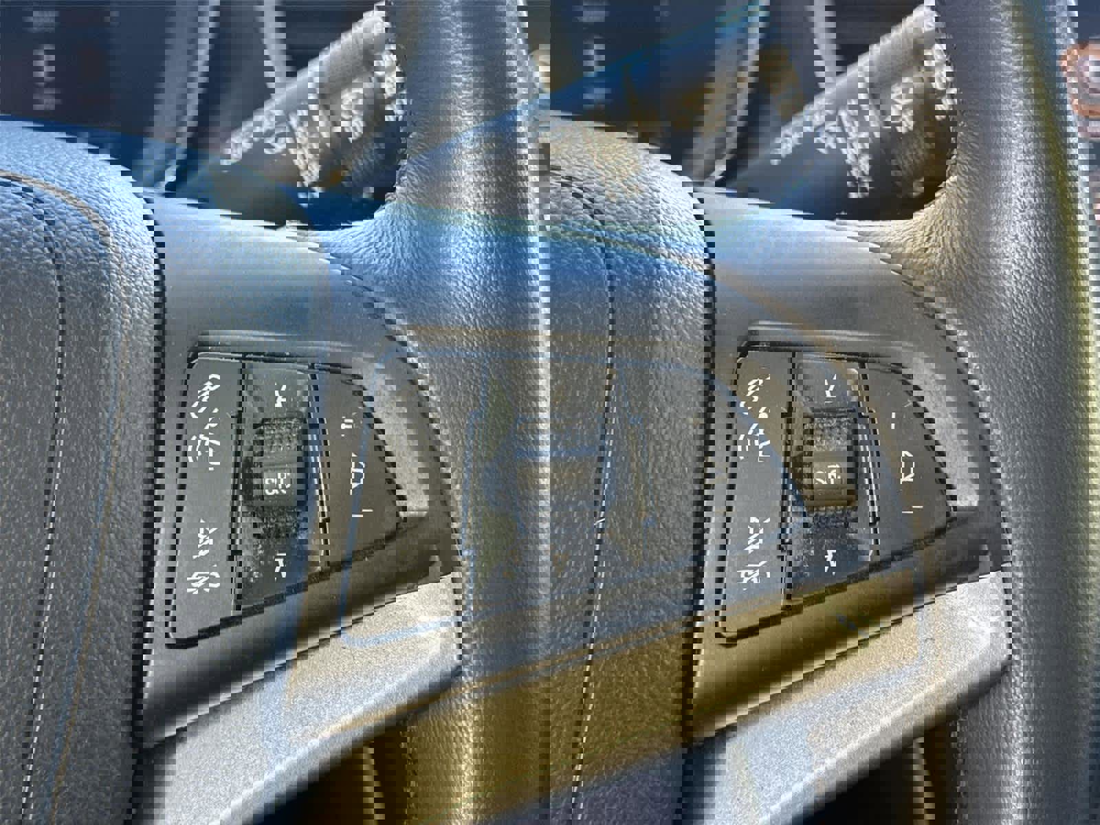 Used 2022 Chevrolet Trax LT w/ LT Convenience Package image 24