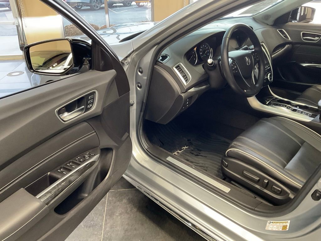 Certified 2020 Acura TLX V6 SH-AWD w/ Technology Pkg image 9