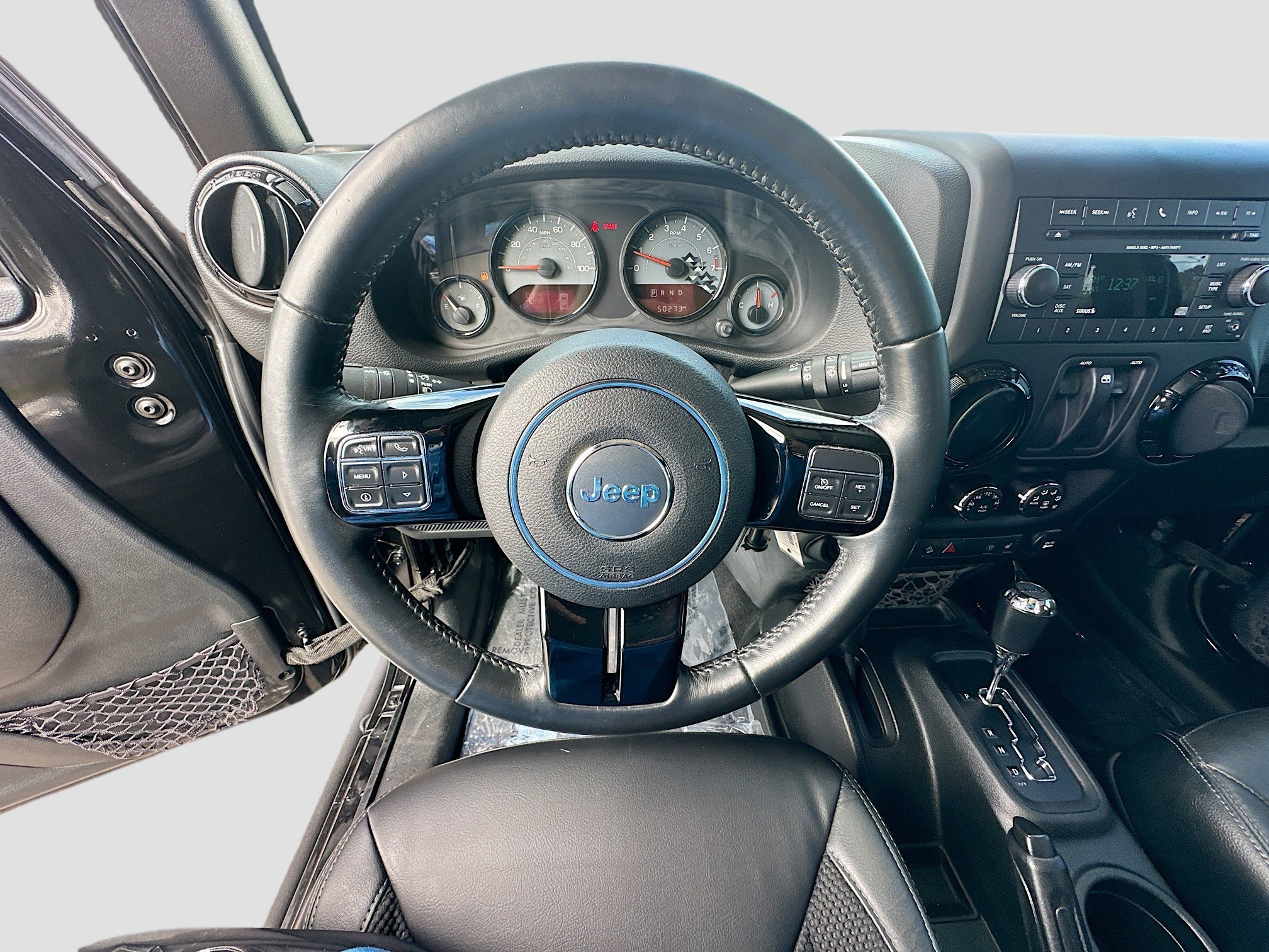 Used 2017 Jeep Wrangler Sahara image 17