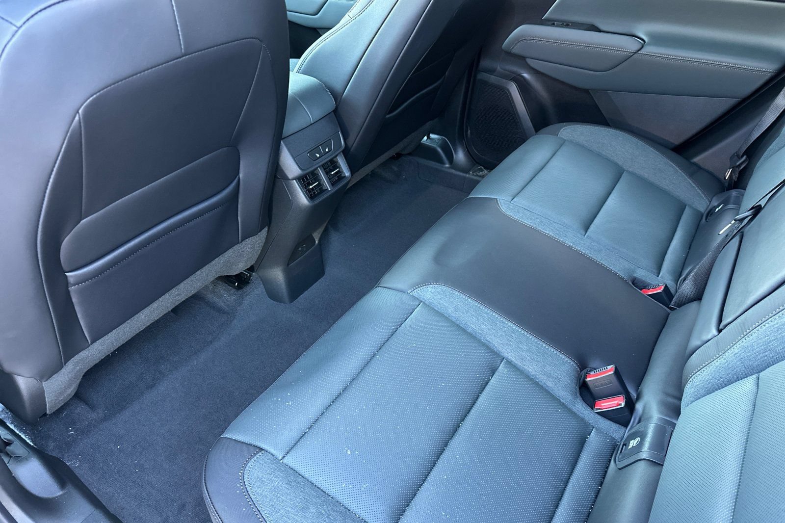 New 2026 GMC Terrain AT4 w/ Convenience Package III AWD/4WD image 12