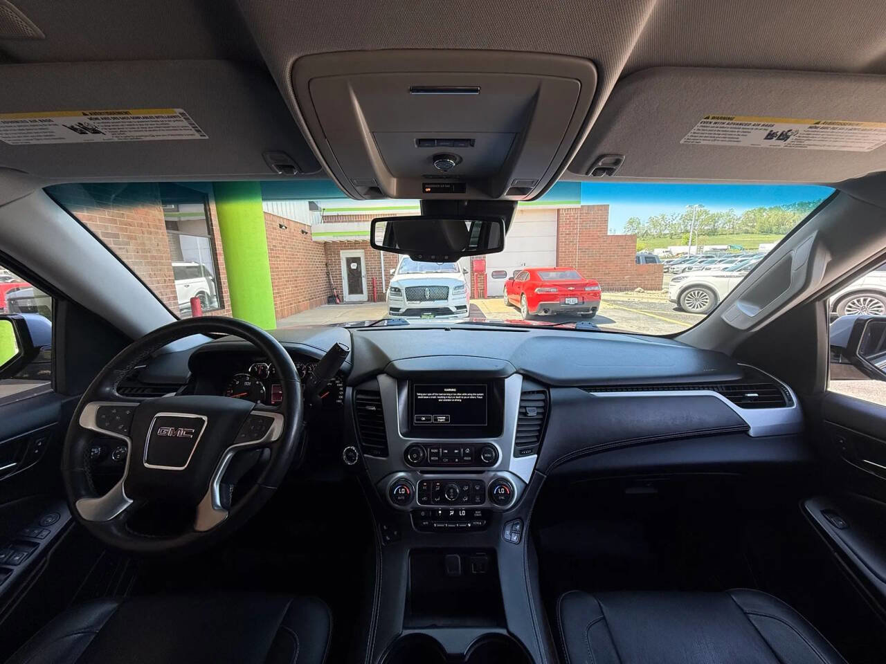 Used 2016 GMC Yukon XL SLT AWD/4WD image 18