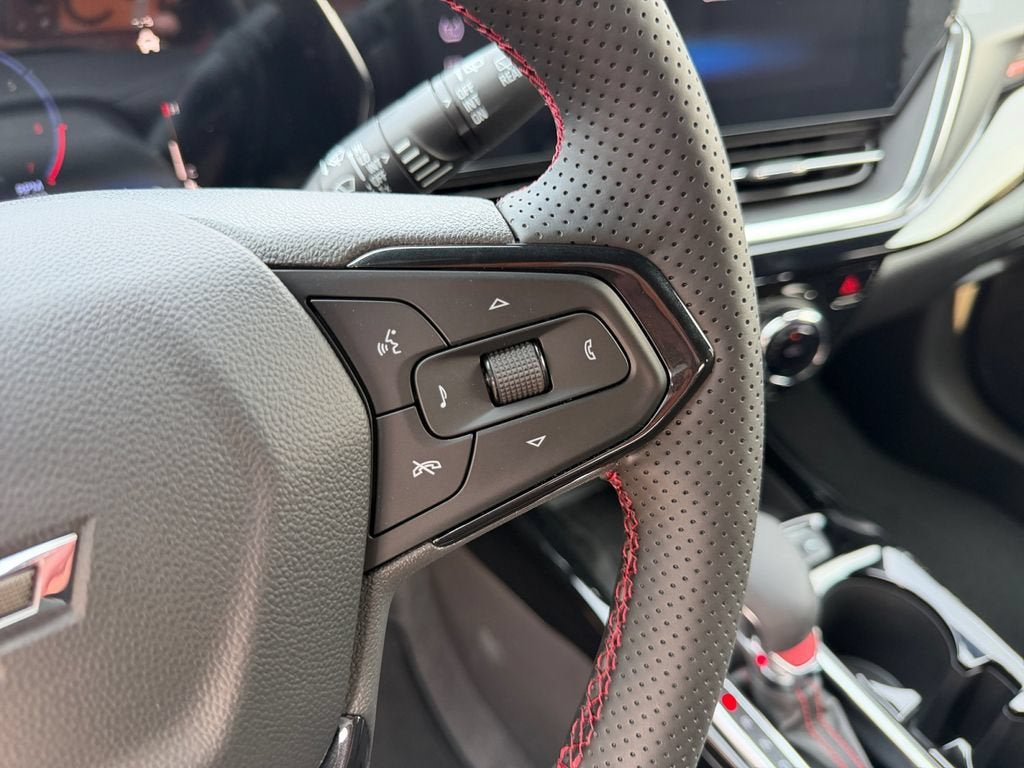 New 2026 Chevrolet Trax RS w/ Sunroof Package FWD image 16