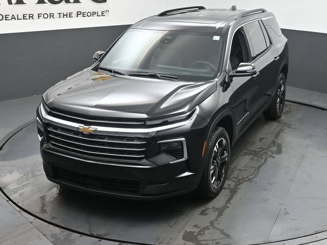 New 2027 Chevrolet Traverse LT w/ Sun and Wheel Package FWD image 25