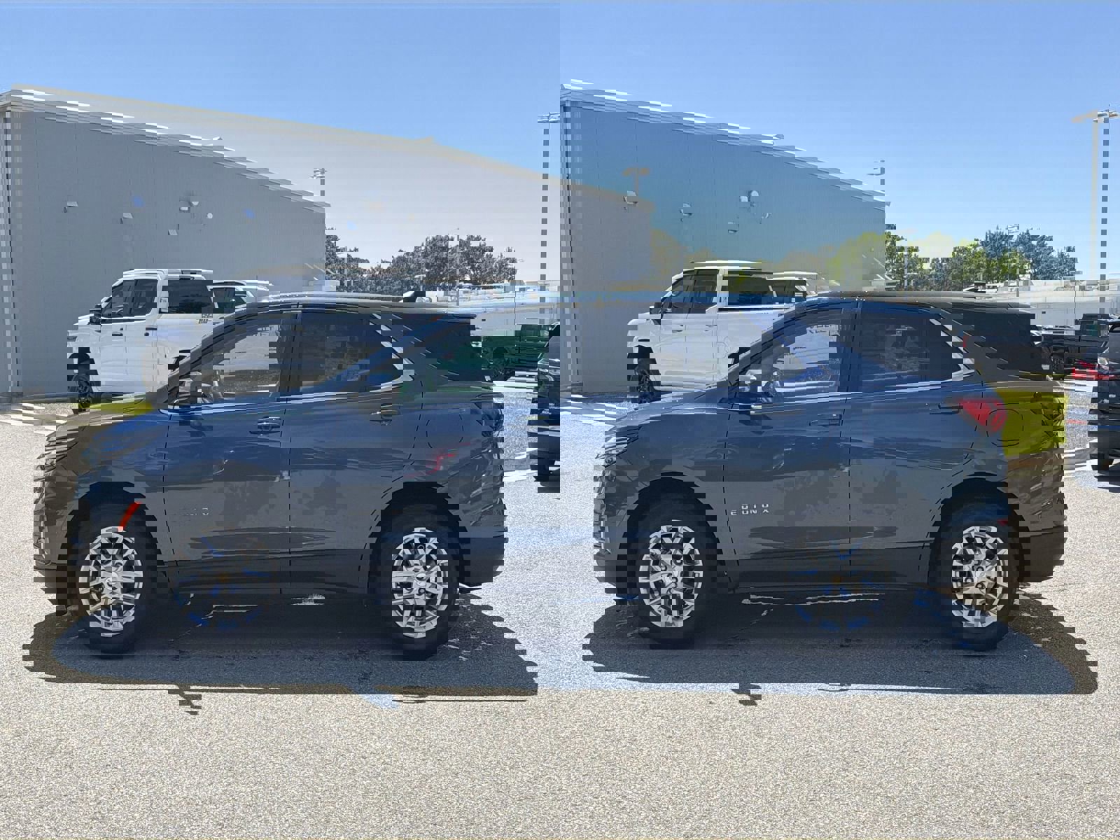 Used 2024 Chevrolet Equinox LT w/ LPO, Floor Liner Package image 7