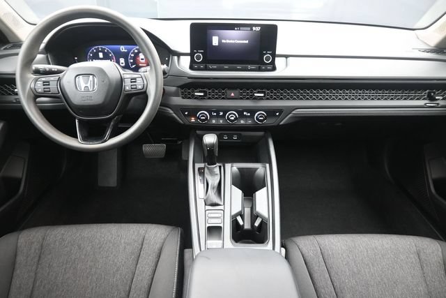 Used 2025 Honda Accord SE image 21