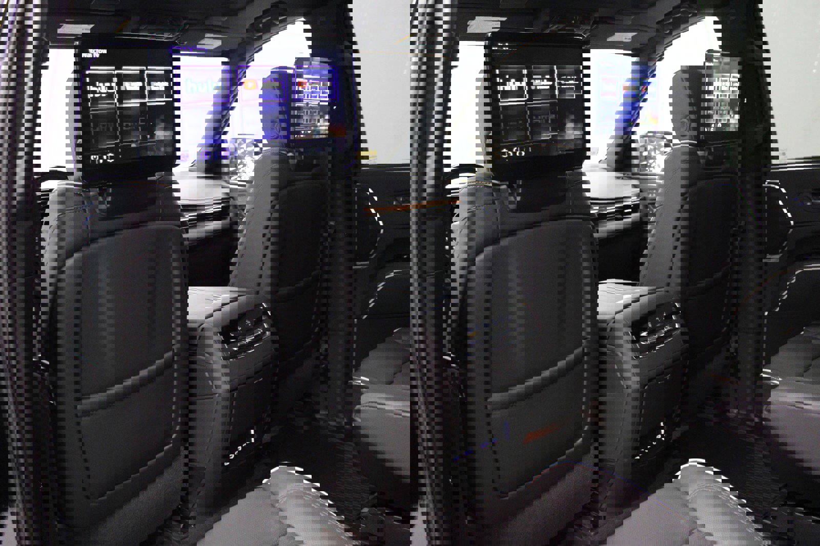 Used 2023 Cadillac Escalade Premium Luxury w/ Performance Package image 55