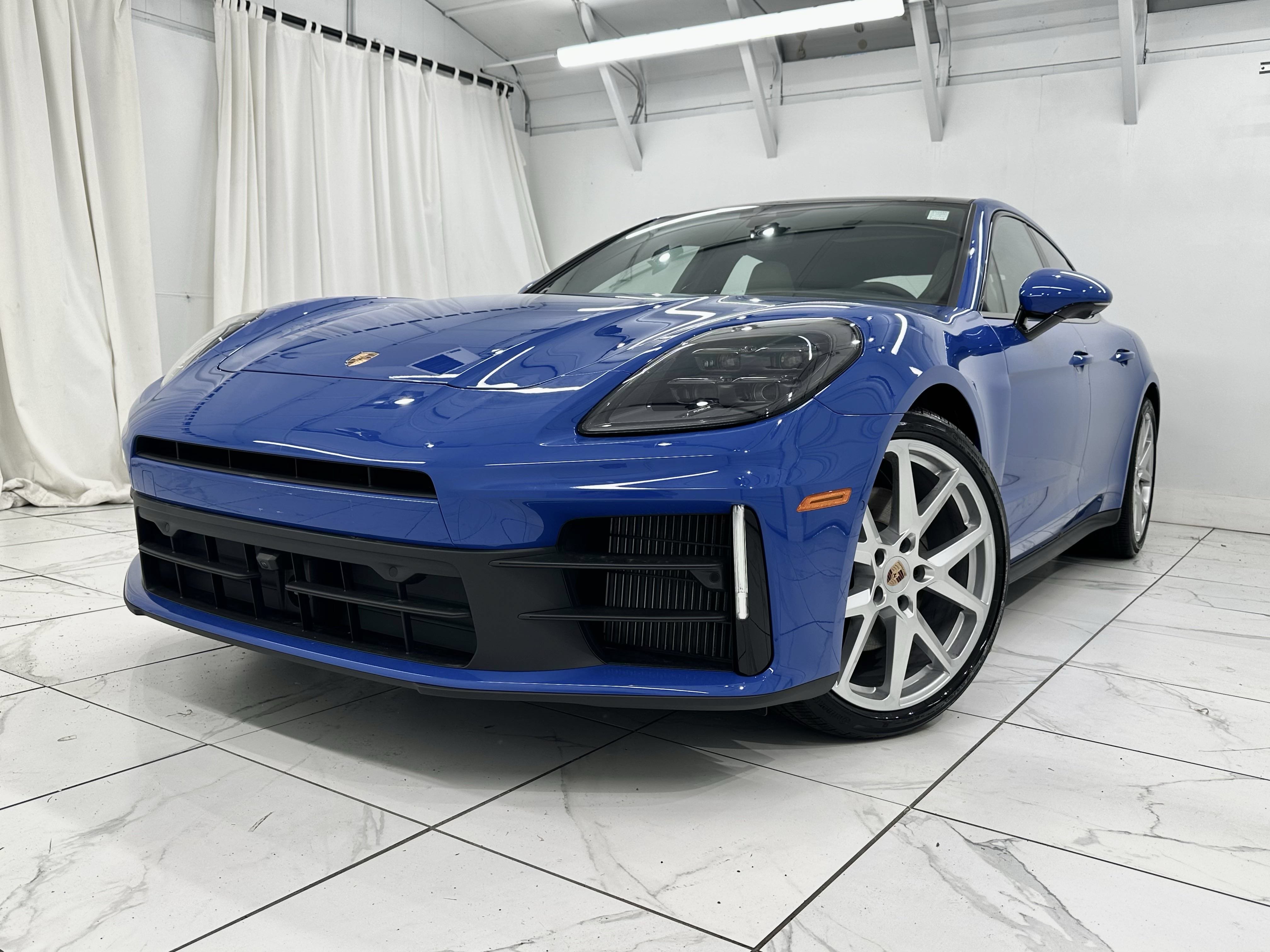 New 2025 Porsche Panamera image 8