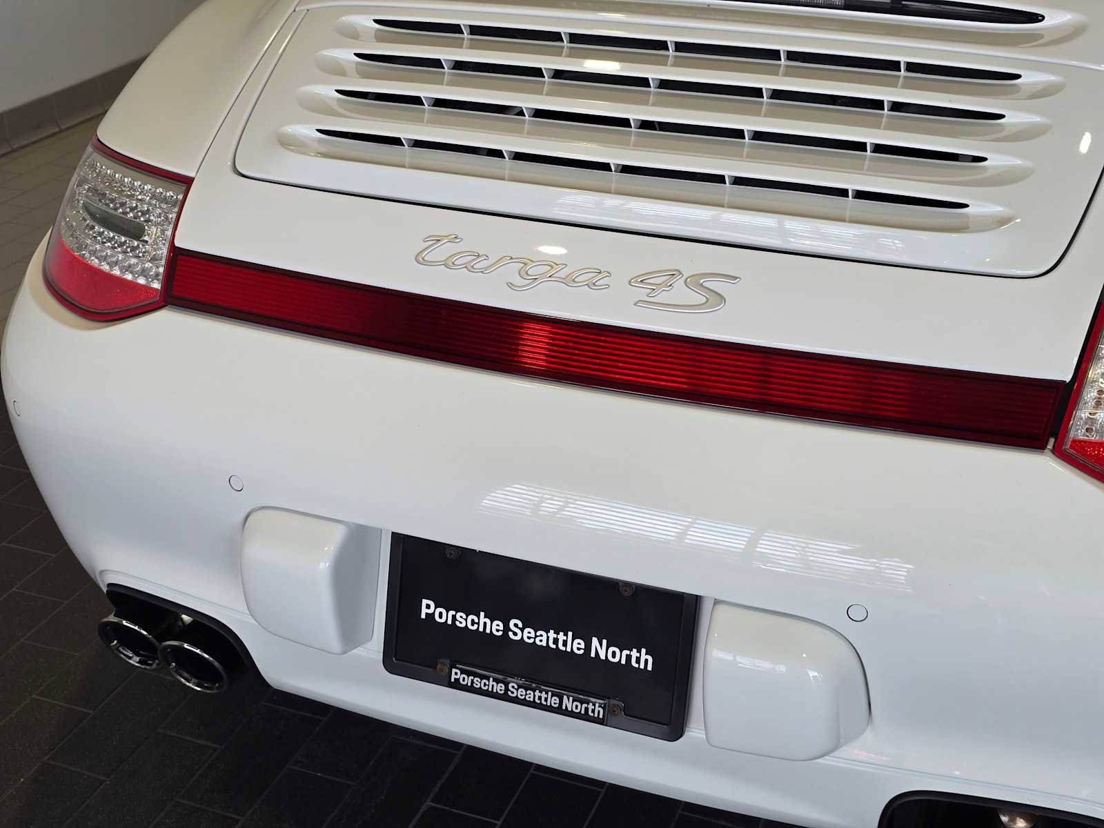 Used 2011 Porsche 911 Targa 4S AWD/4WD image 16