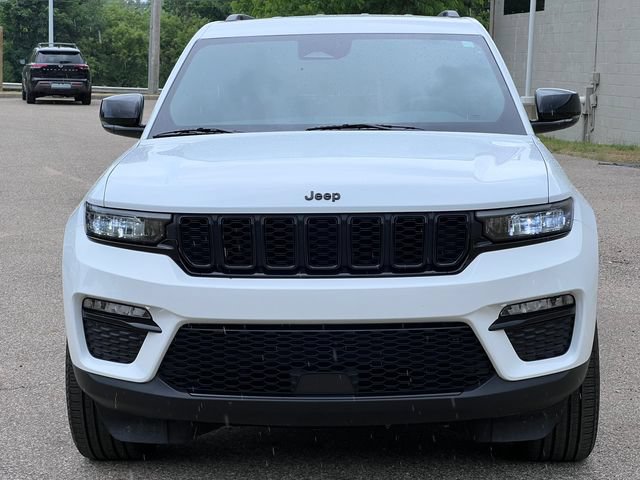 Used 2024 Jeep Grand Cherokee Limited AWD/4WD image 42