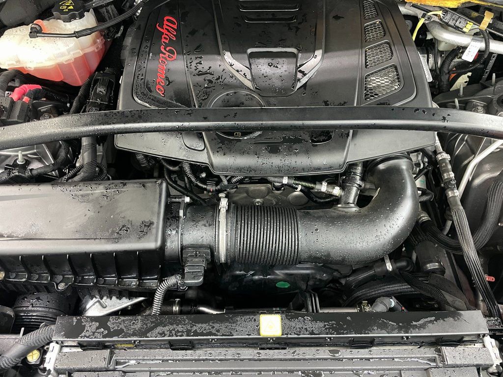 Used 2018 Alfa Romeo Stelvio Ti Sport AWD/4WD image 47