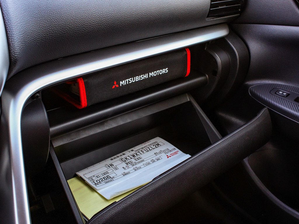 New 2026 Mitsubishi Eclipse Cross SEL AWD/4WD image 19