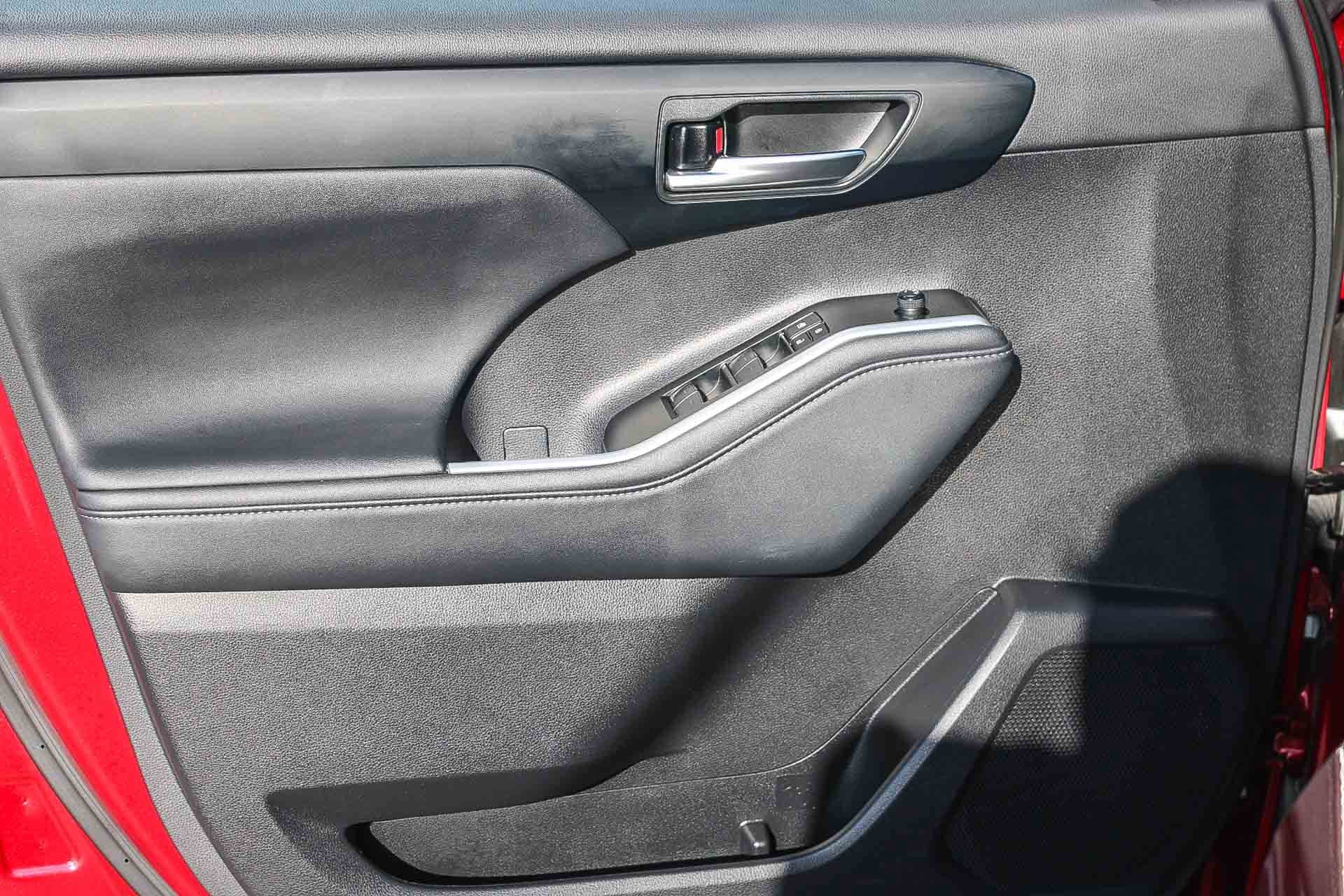 Certified 2023 Toyota Highlander XLE image 21