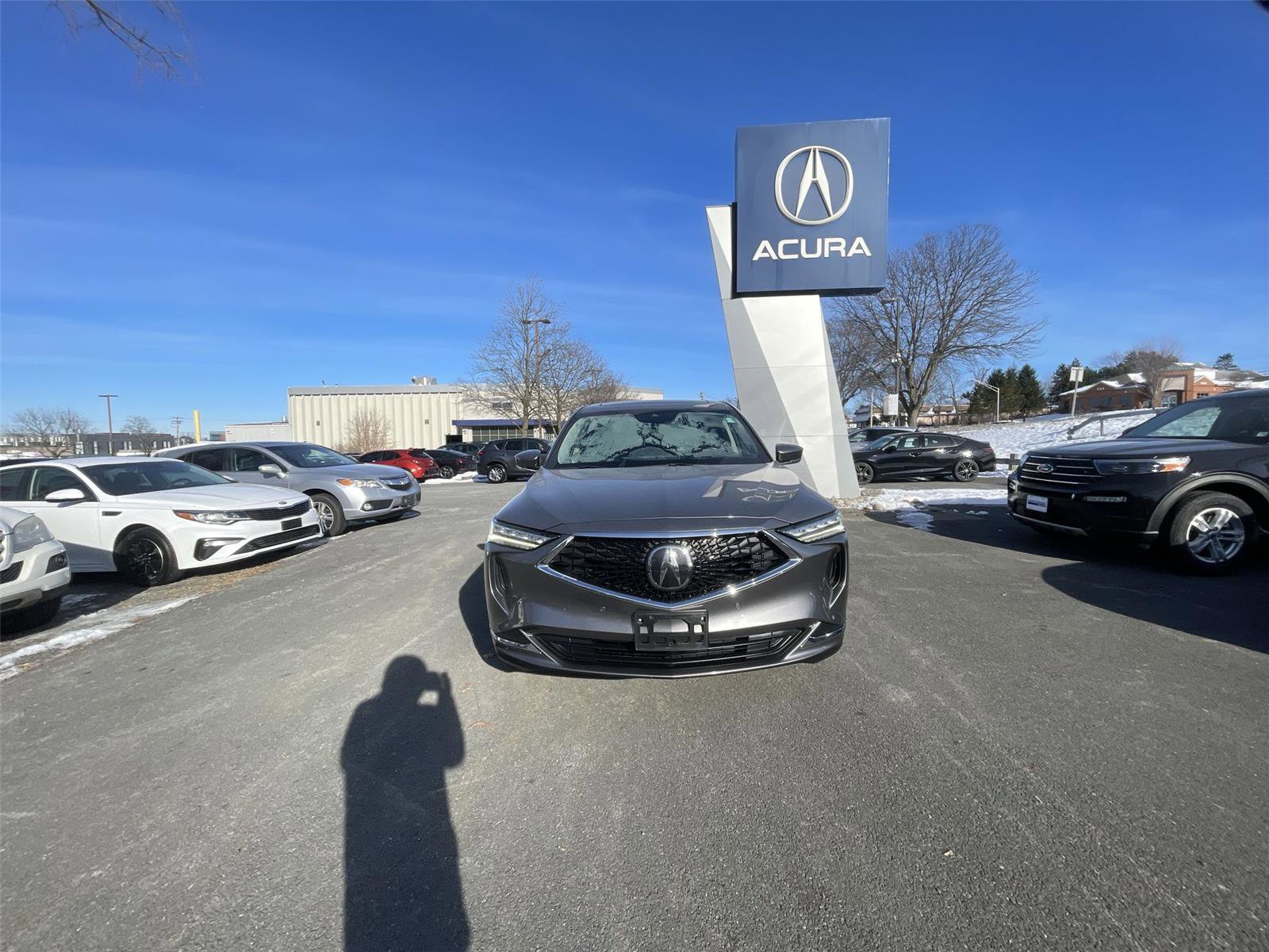 Used 2023 Acura MDX SH-AWD w/ Technology Package image 29
