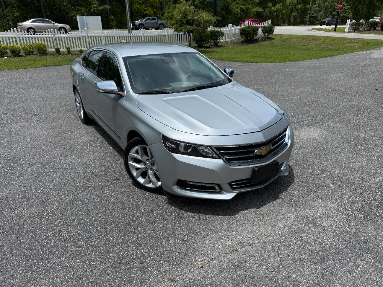 Used 2015 Chevrolet Impala LTZ FWD image 38