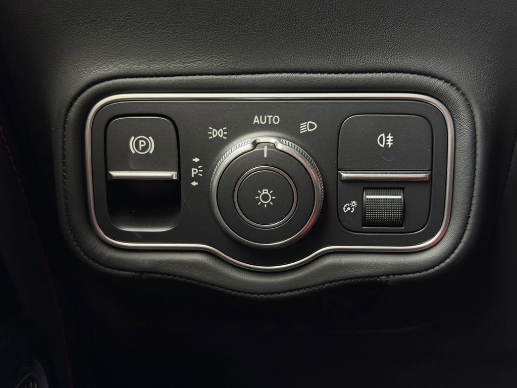 Used 2025 Mercedes-Benz G 63 AMG 4MATIC image 19