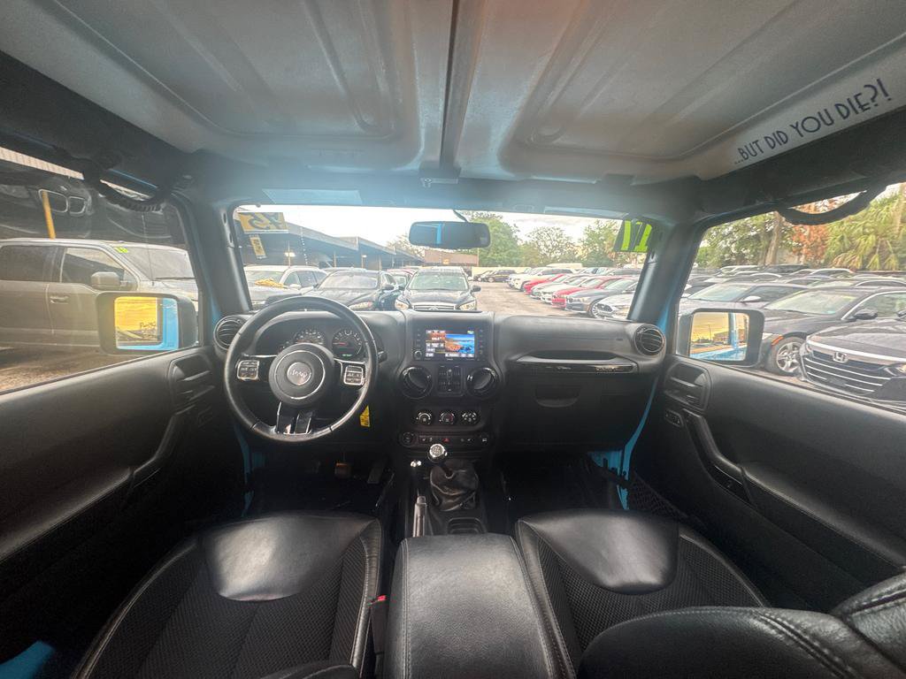 Used 2017 Jeep Wrangler Unlimited Sahara AWD/4WD image 18