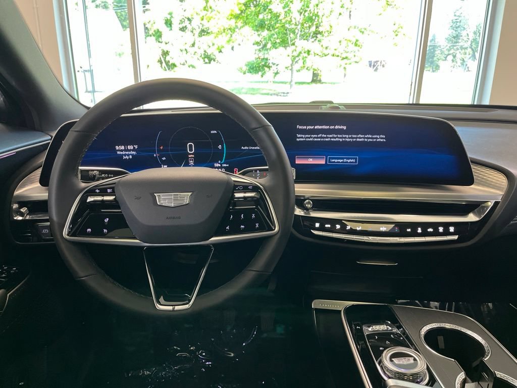 Used 2024 Cadillac Lyriq Luxury w/ LPO, Floor Liner Package AWD/4WD image 18
