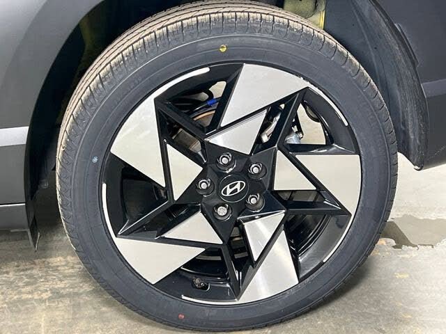 Used 2024 Hyundai Kona Limited FWD image 46
