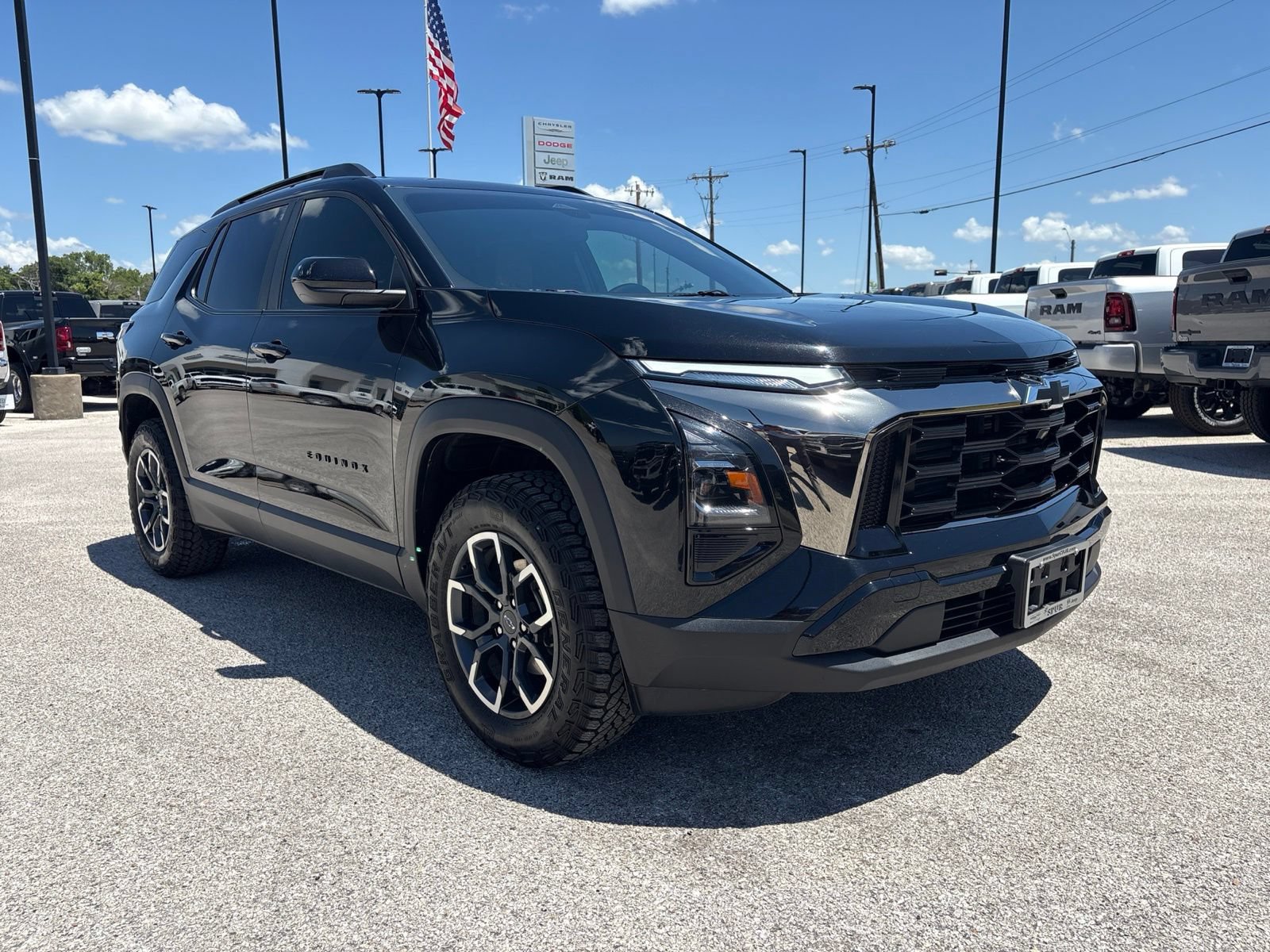 Used 2026 Chevrolet Equinox ACTIV FWD image 8