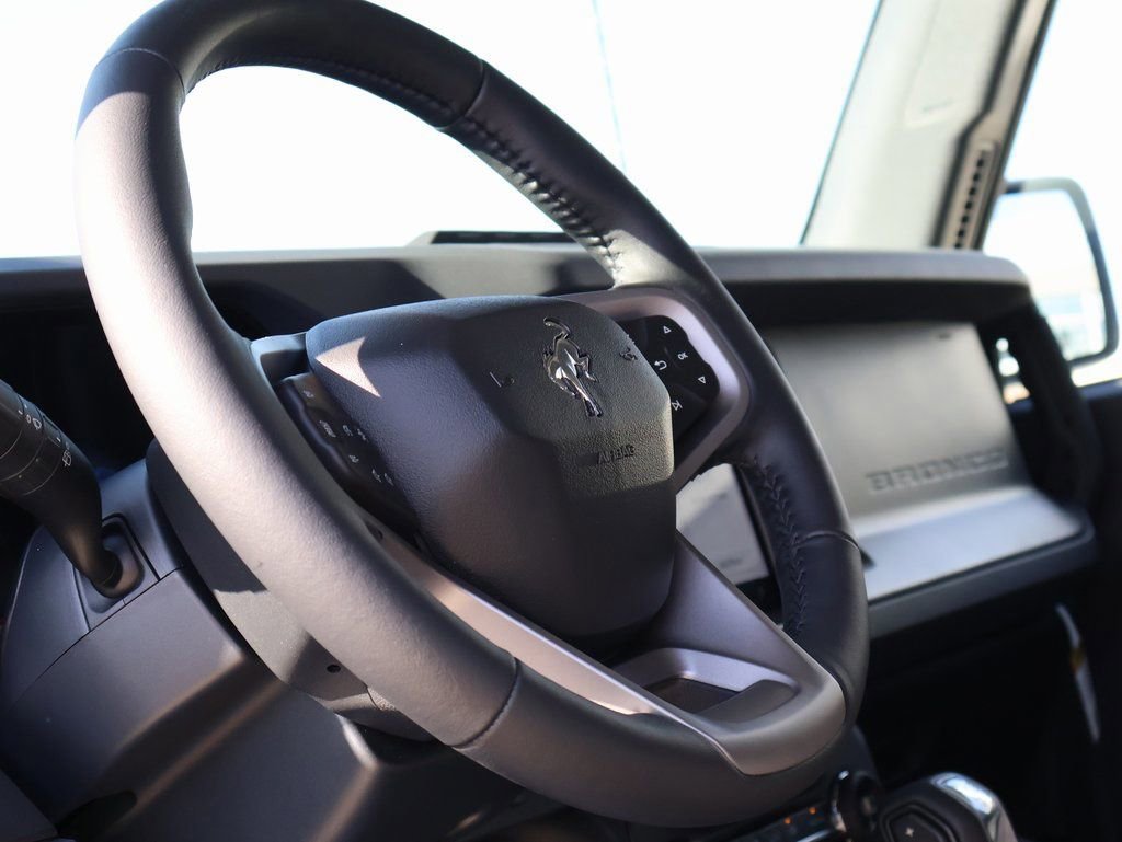 New 2025 Ford Bronco Badlands w/ Sasquatch Package image 24