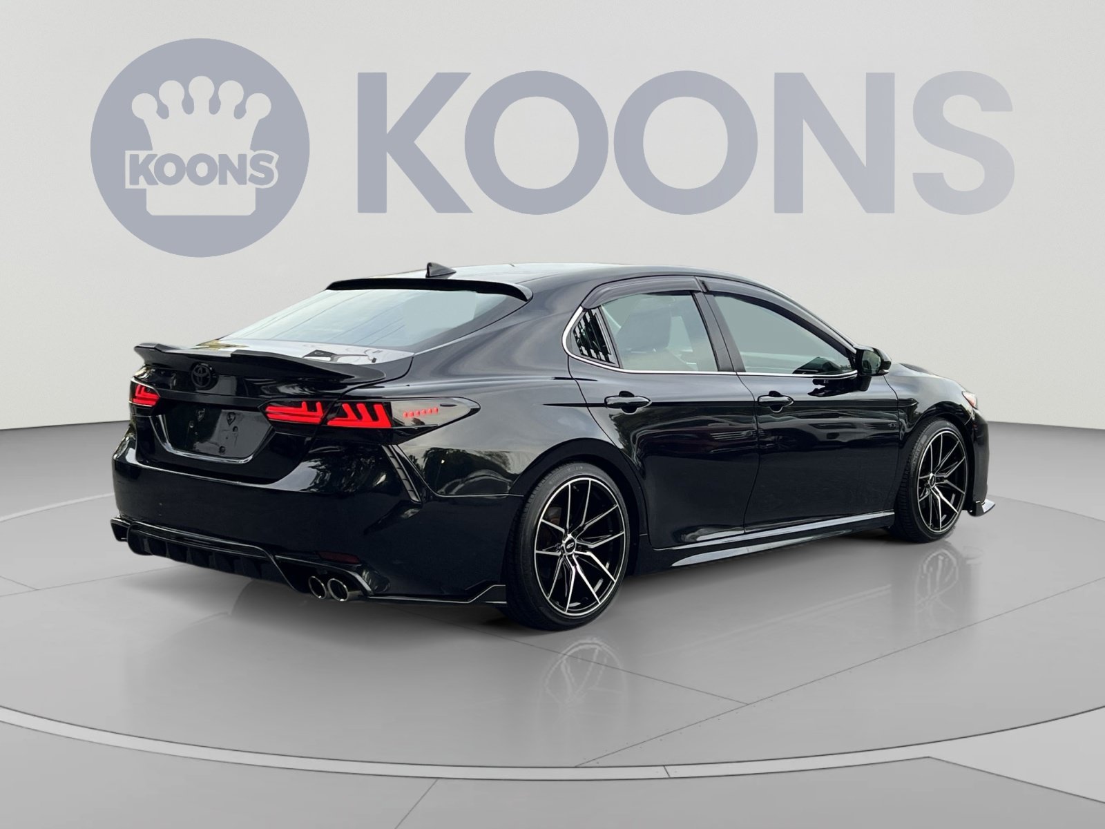 Used 2019 Toyota Camry SE w/ Audio Package FWD image 11