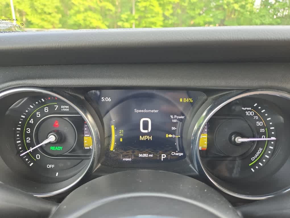 Used 2023 Jeep Wrangler Unlimited Sahara w/ Cold Weather Group AWD/4WD image 20