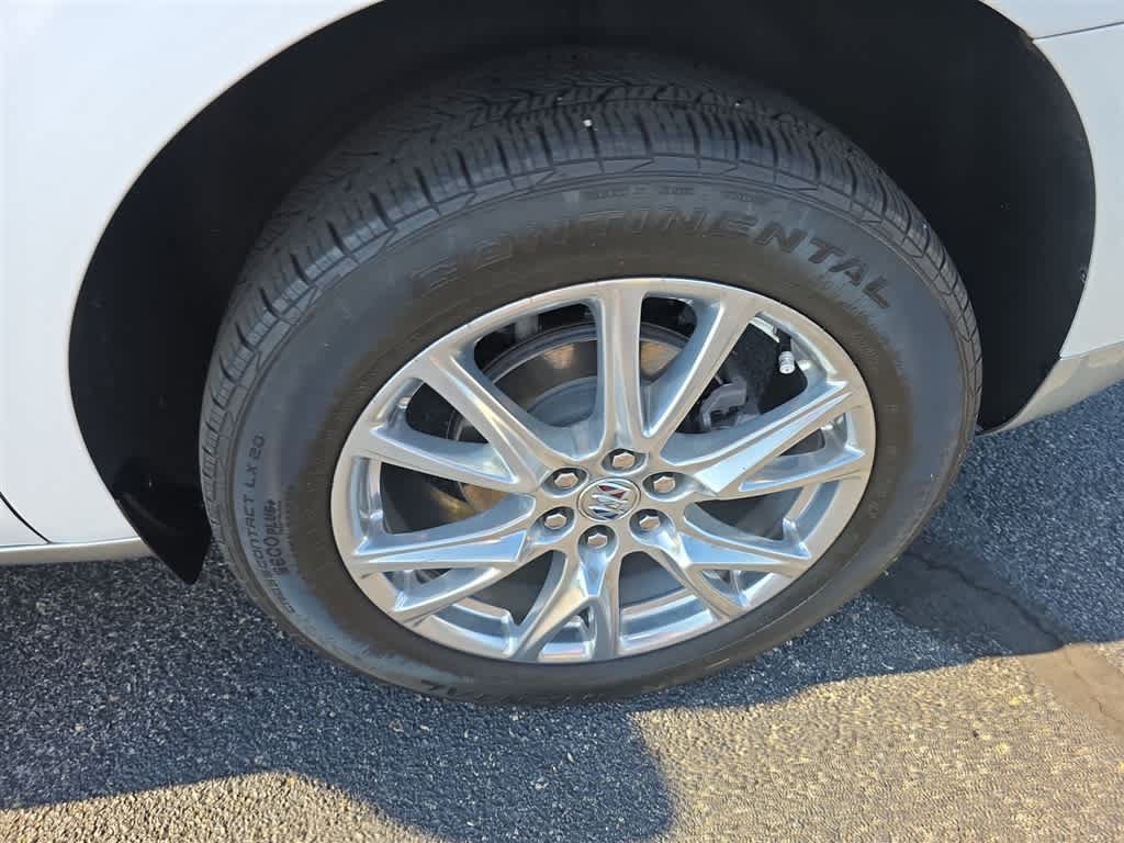 Used 2023 Buick Enclave Premium w/ Experience Buick Package FWD image 20