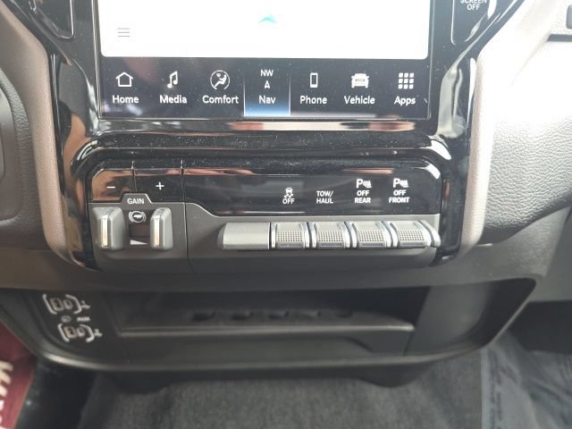 Certified 2026 RAM 2500 Big Horn AWD/4WD image 25