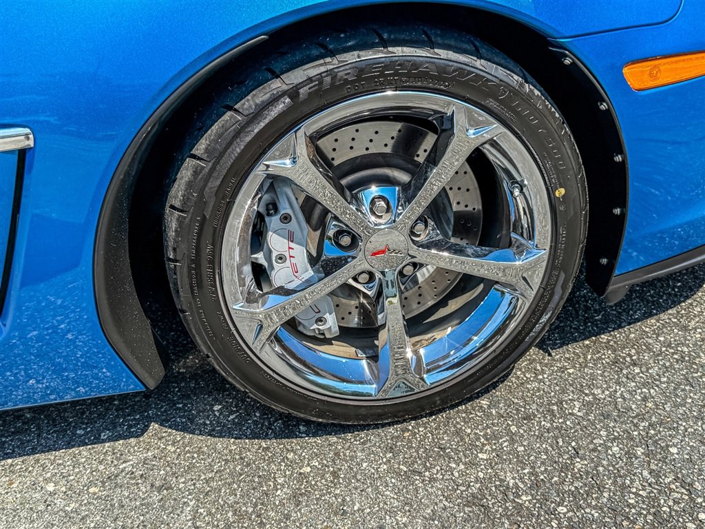 Used 2011 Chevrolet Corvette Grand Sport w/ Preferred Equipment Group RWD image 35